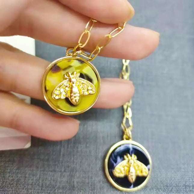 Bee On The Jewel Necklace